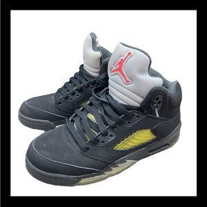 Nike Black and White Athletic Shoes